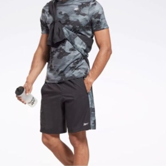 Reebok Training Camo Woven Short Size 2X - Picture 4 of 5